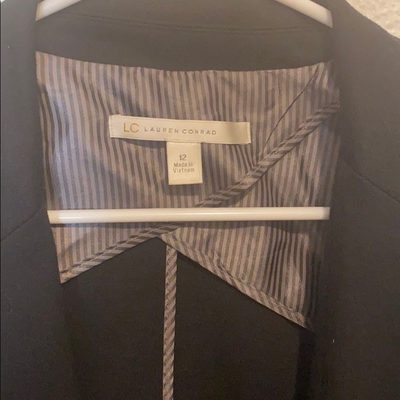 Black Lauren Conrad Blazer - Picture 3 of 3